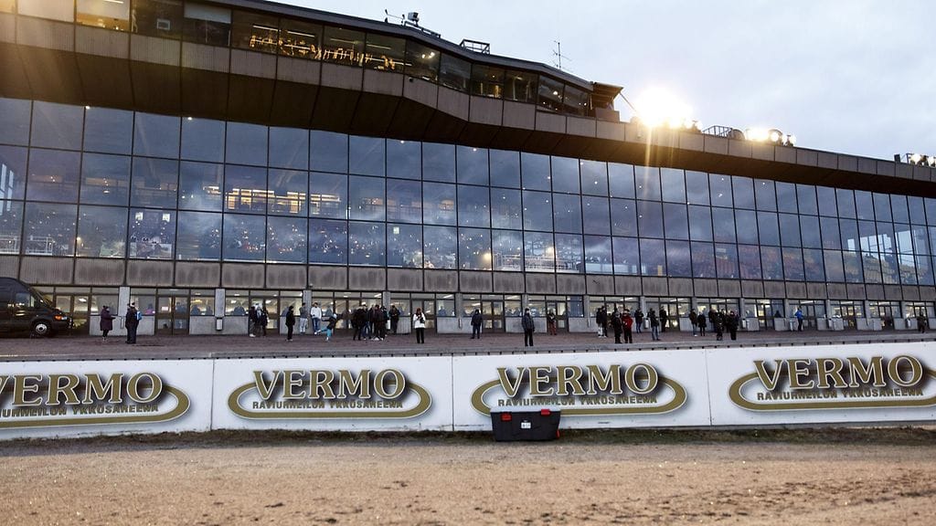 Vermon Raviradan uusi toimitusjohtaja aloittaa tehtävässään 18.5.2015.