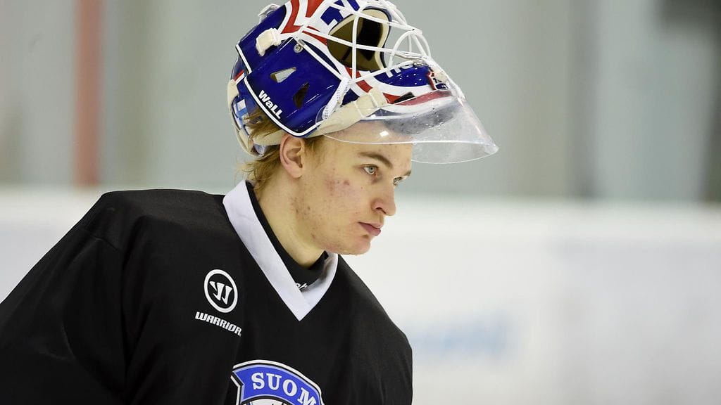 Kaapo Kähkönen pelaa tänään Slovakiaa vastaan.