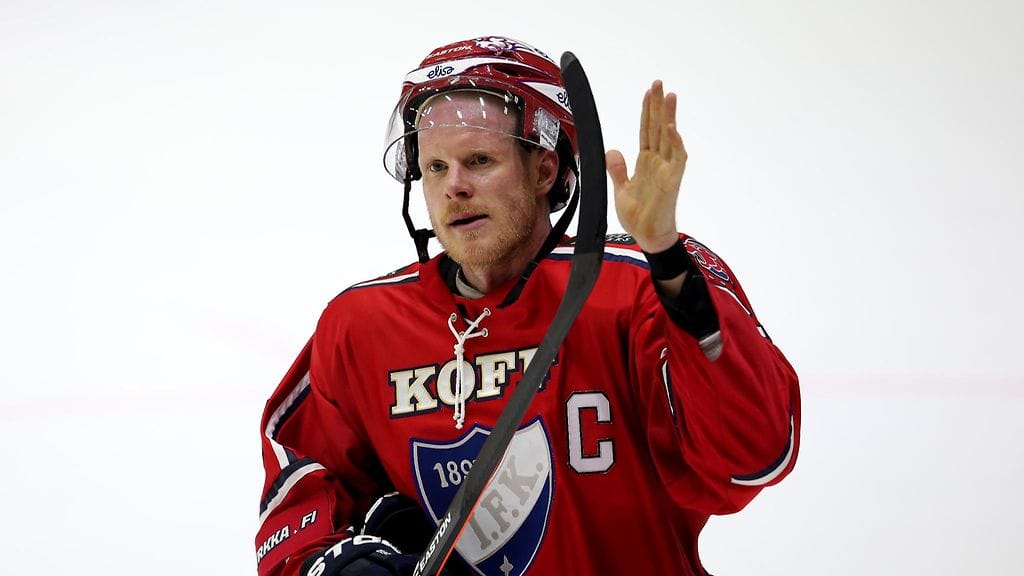 Toni Söderholm jätti HIFK:n kapteenina vuosi sitten.