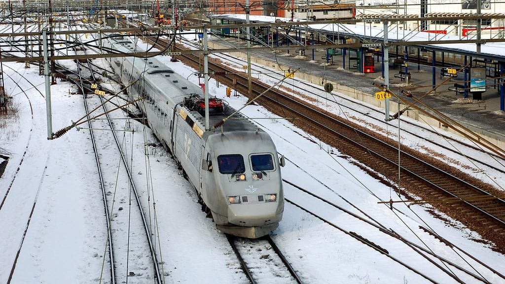 Liikennevirasto kertoi aikaisemmin junien pysäyttämisen olleen turvallisuustoimenpide. Kuvituskuva.
