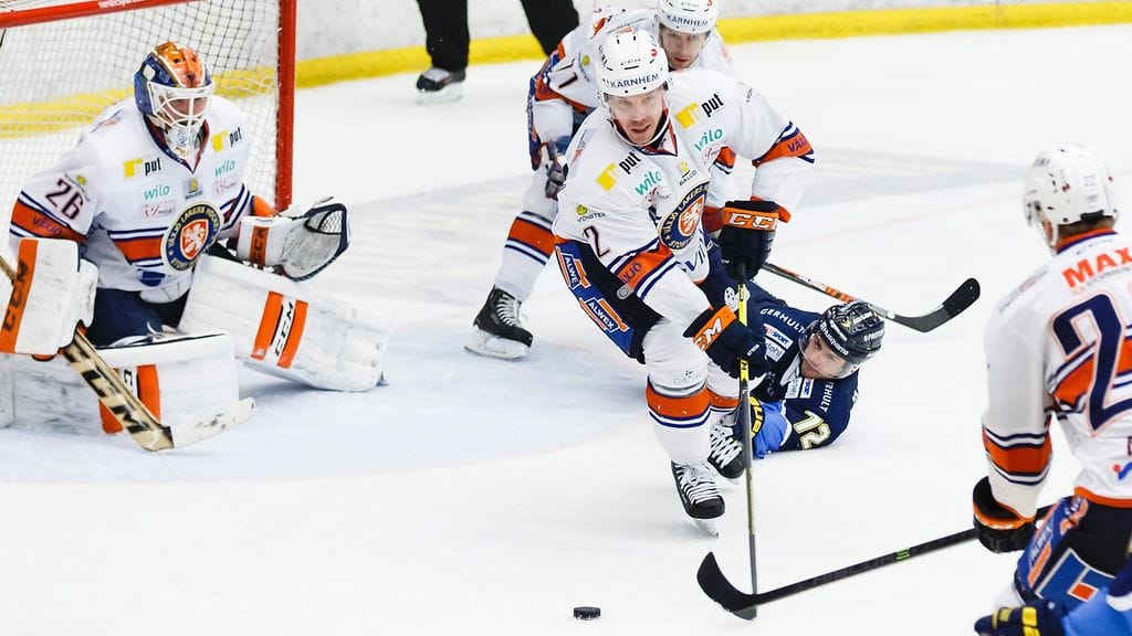 Teemu Laakso Växjön paidassa.