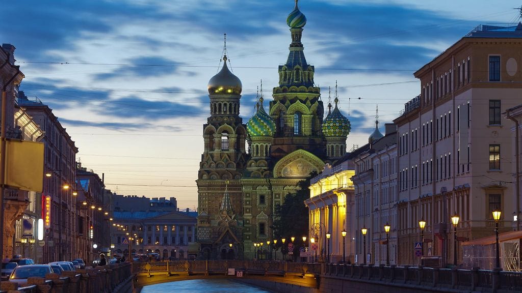 Tietokirjailijan mukaan Pietari tulee nähdä kerran elämässä.