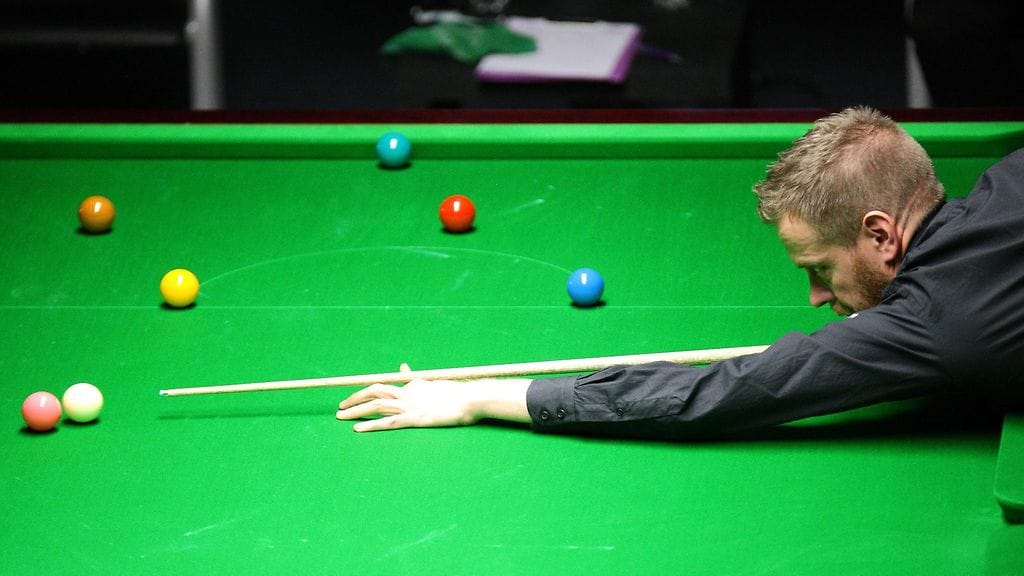 Robin Hull kohtaa toisella karsintakierroksella Dechawat Poomjaengin.