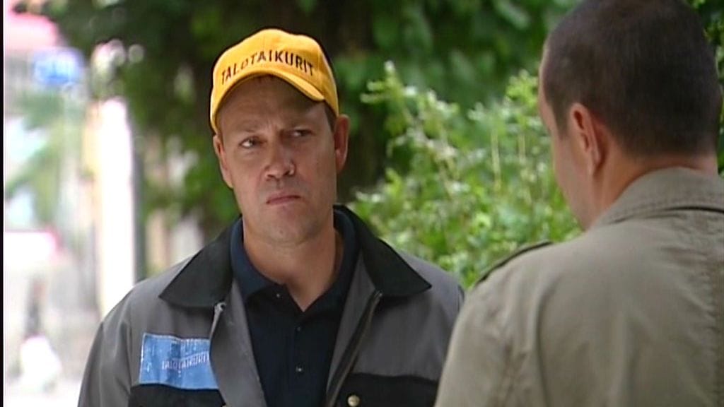 Lasse kuuntelee Eeron asuntoasiat, jakso 1692 Salatut elämät