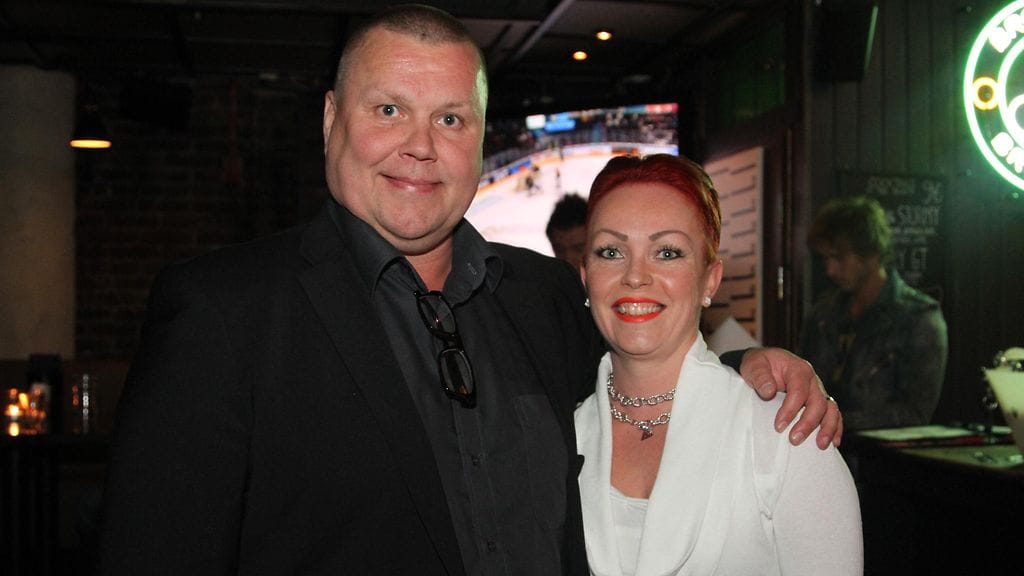 Timo ja Satu Jutila hehkuvat avio-onnea.