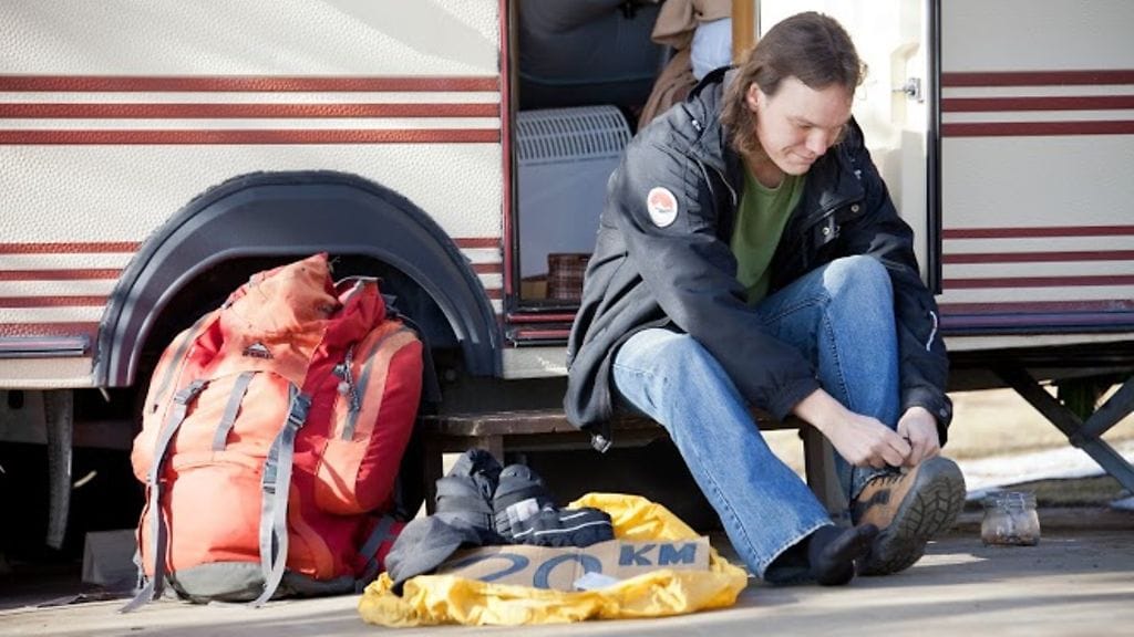 Tomi Astikainen vietti neljä vuotta vapaaehtoisesti rahattomana.