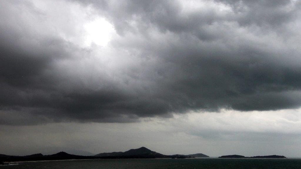 Ruotsalaismies tapasi syytteen mukaan thaimaalaistytön baarissa Koh Samuilla vuonna 2008, kun hän oli lomailemassa Thaimaassa. Kuvituskuvassa Koh Samuin saaren silhuetti.