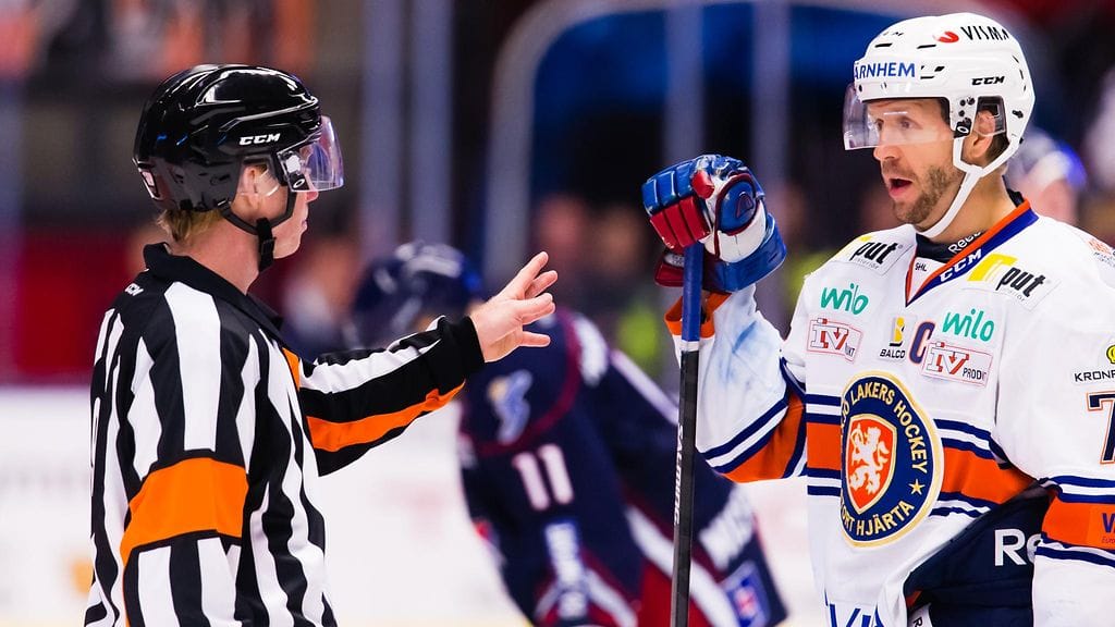 Tomi Kallion (oik.) Växjö avasi finaalisarjan voitolla (arkistokuva).