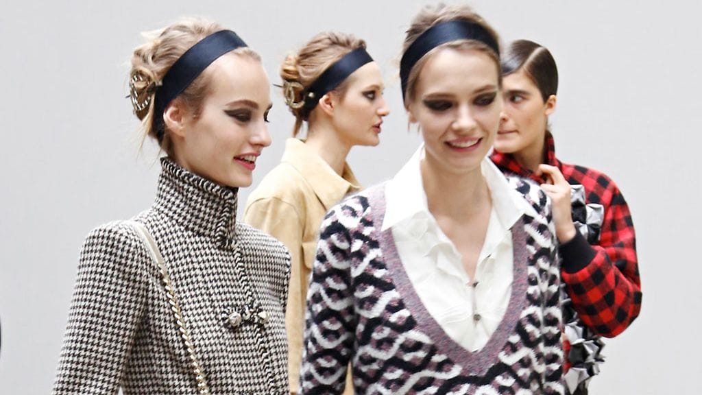 Chanelin syys-talvi 2015-16 -näytöksessä nähtiin paksuja pantoja.