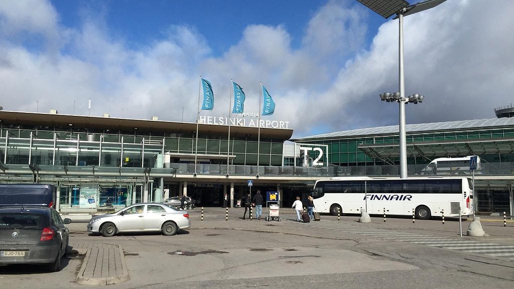 Helsinki-Vantaan lentoaseman edusta vuonna 2015.