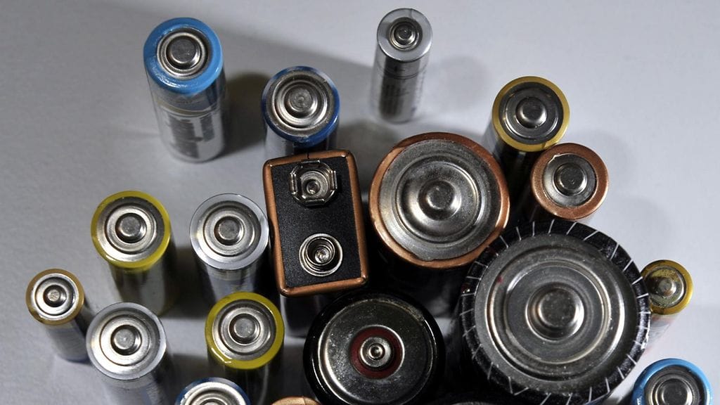 Lojuuko kaapeissasi yksittäisiä paristoja?