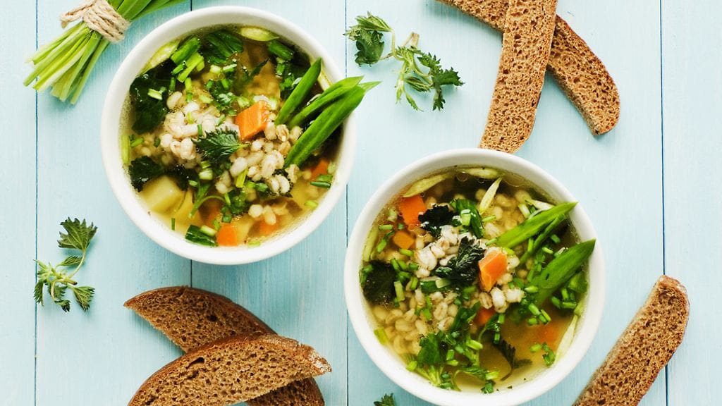 Nokkoset sopivat niin keittojen ainesosaksi kuin piirakoiden täytteeksikin, pinaatin lailla.