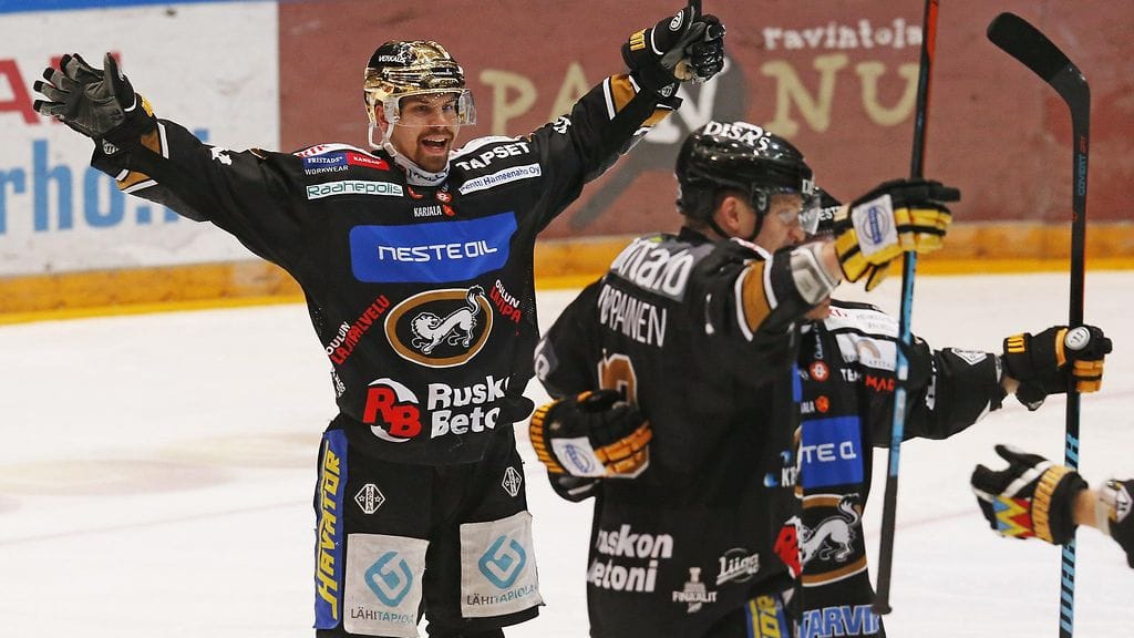 Joonas Donskoi (vas.), Joonas Kemppainen ja Julius Junttila