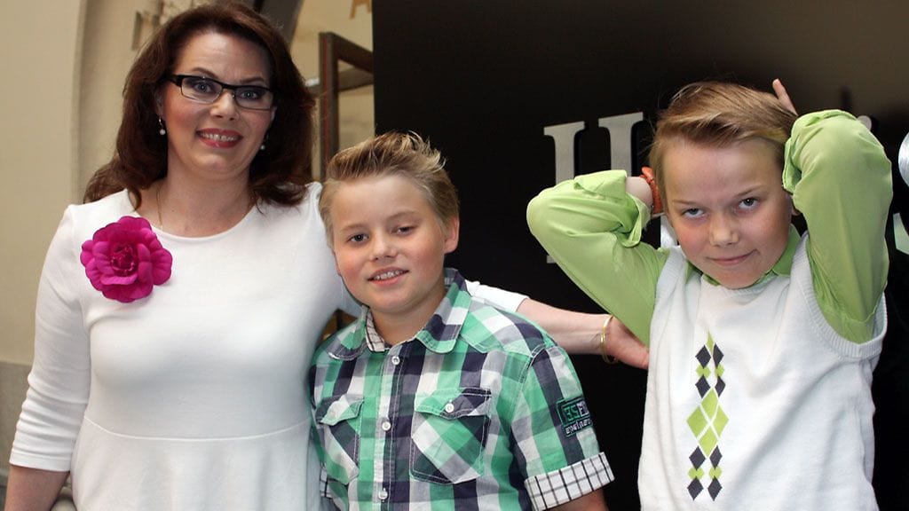 Nina, Matias ja isoveli Mikael Mikkonen