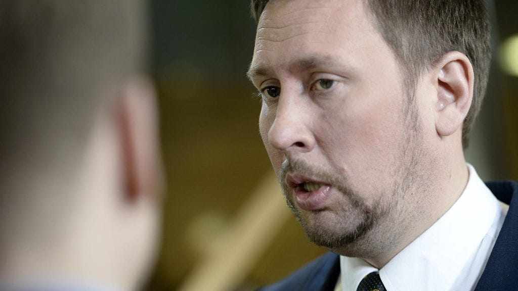 Naisten uskotaan olevan vahvoilla, kun vasemmistoliiton puheenjohtaja Paavo Arhinmäelle valitaan seuraaja.