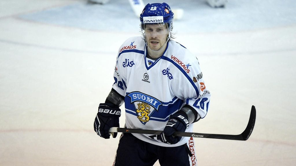 Anssi Salmela kuuluu leiriryhmän kokeneeseen kaartiin.