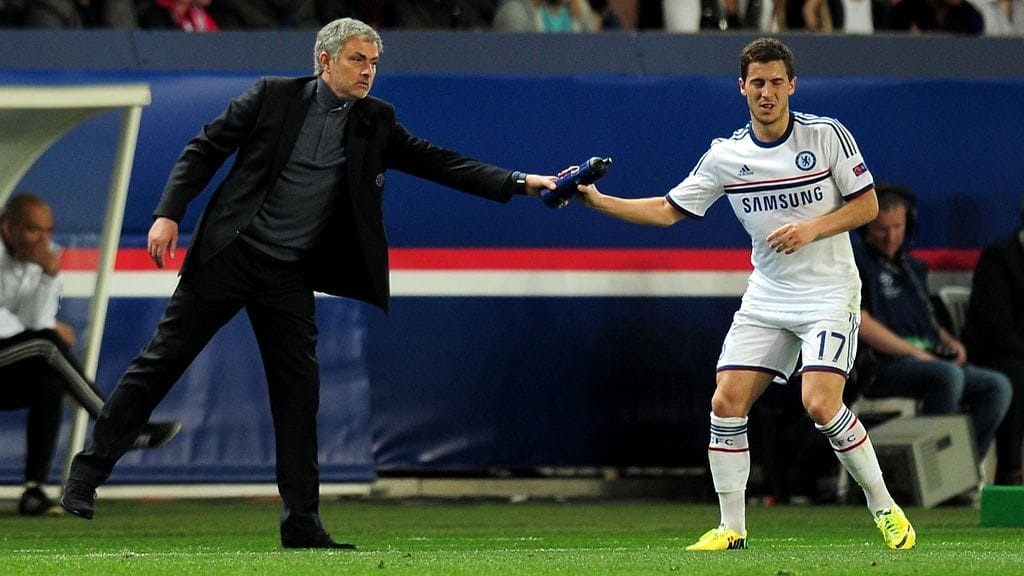 Jose Mourinho luottaa tähtipelaajansa Eden Hazardin seurauskollisuuteen.
