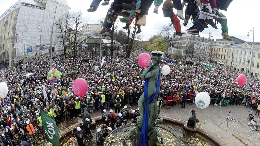 Tänä vappuna Manta saa lakkinsa ruotsinkielisen kauppakorkeakoulun eli Svenska Handelshögskolanin ylioppilaskunnalta.
