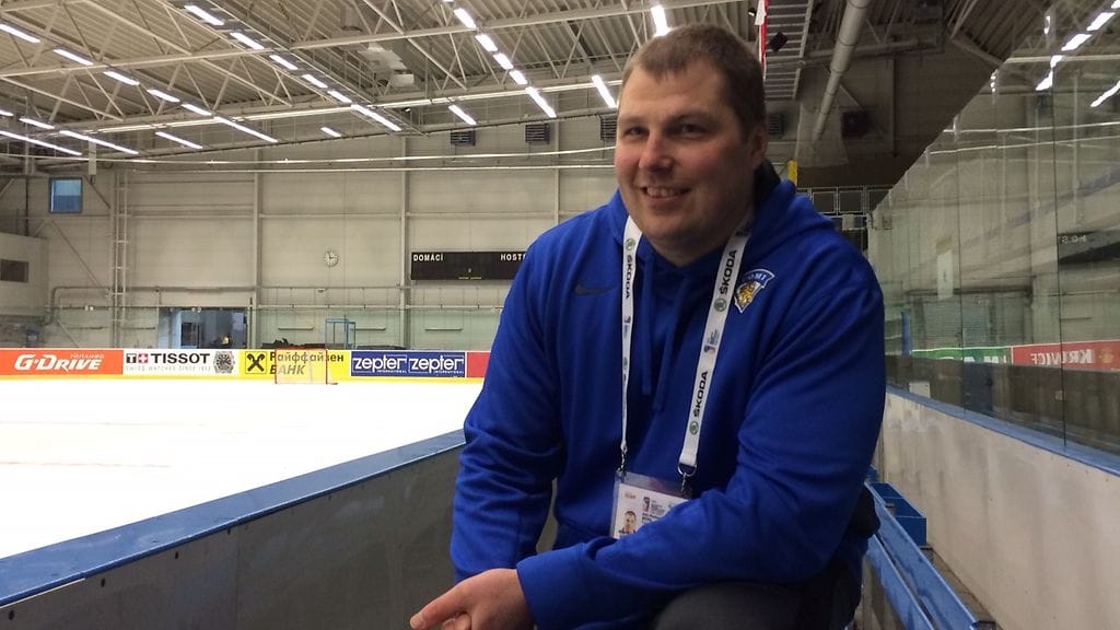 Aki-Petteri Berg Ostravan harjoitushallissa.