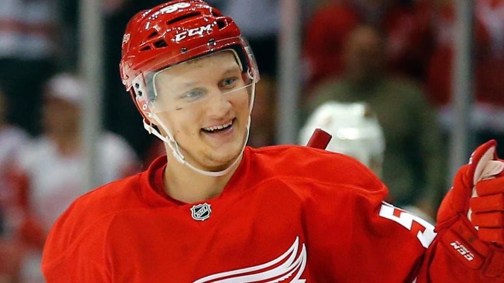 Teemu Pulkkinen johtaa AHL:n piste- ja maalipörssiä.