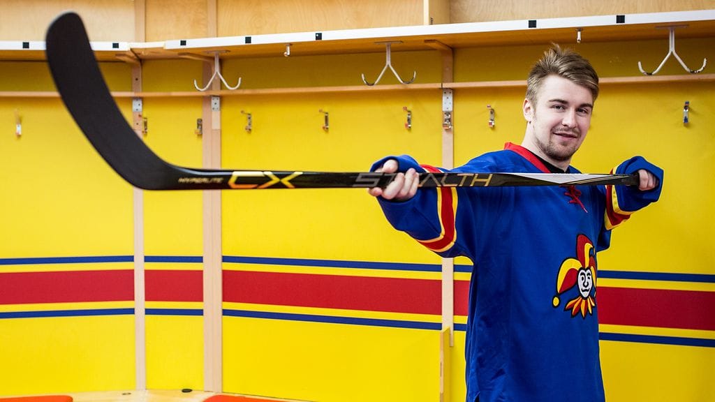 Pekka Jormakka on kylässä.