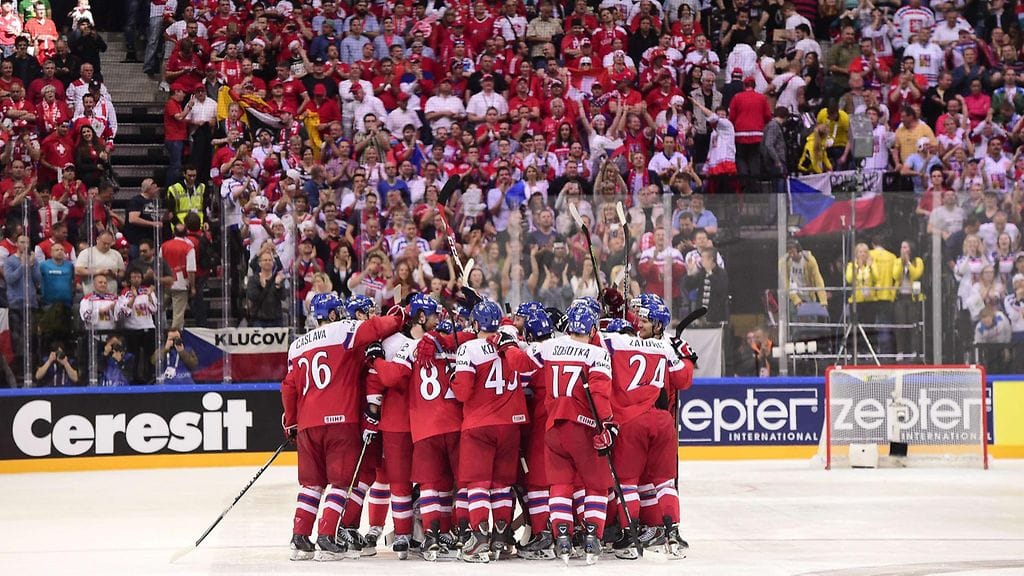 Tshekki juhli 4-2 voittoa Ruotsista.