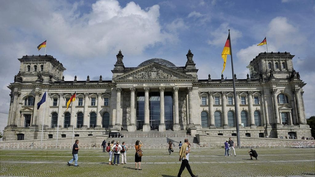 Saksan parlamentti arkistokuvassa.
