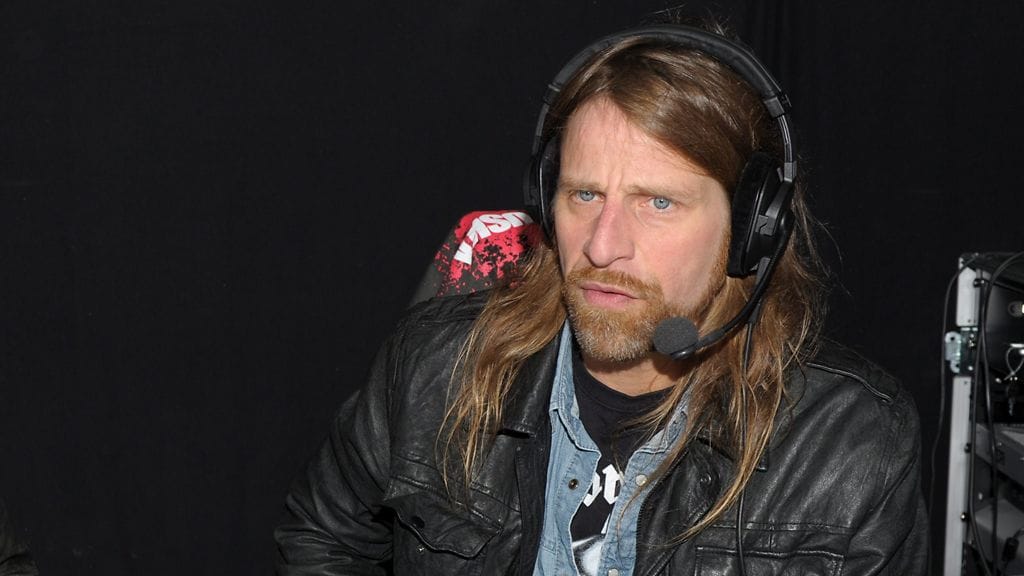 Jone Nikula kertoi ohjelmassaan hinkuyskään kuolleesta vauvasta.