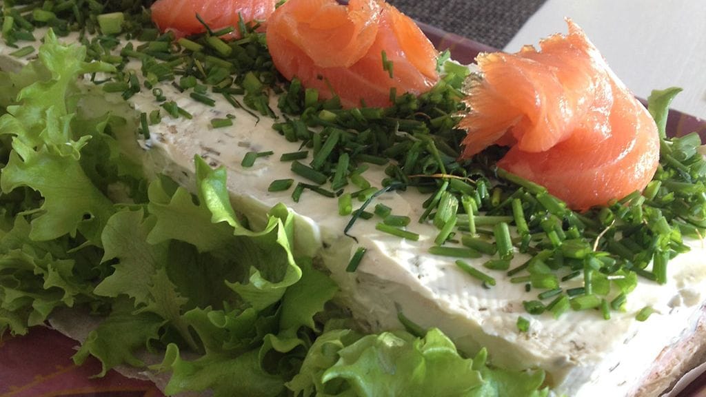 Voileipäkakku kerää kehuja jenkkisivustolla.