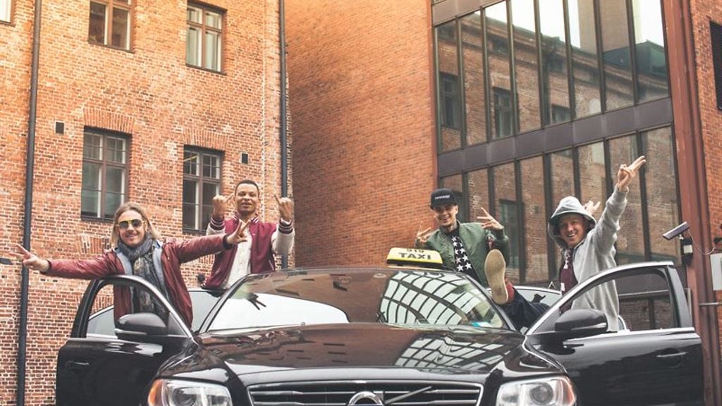 Gumball Team Taxi Suomen joukkue Musta Barbaari Mikael Gabriel