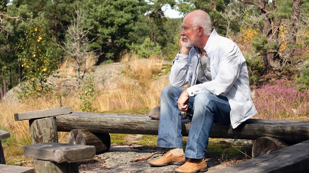 "Väliin tulee raskas olo rintaan kun näen saman ikäisiä lapsia temmeltämässä. Yritän myös ohittaa kaupoissa lastenosastot, koska en voi ostaa heille mitään", lukija kertoi. Kuvituskuva.