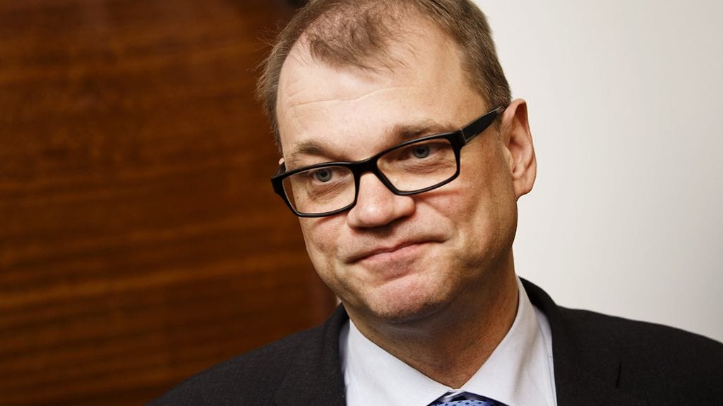 Pääministeri Juha Sipilä korostaa blogissaan, ettei yhteiskuntasopimusta ole suunnattu ketään vastaan.