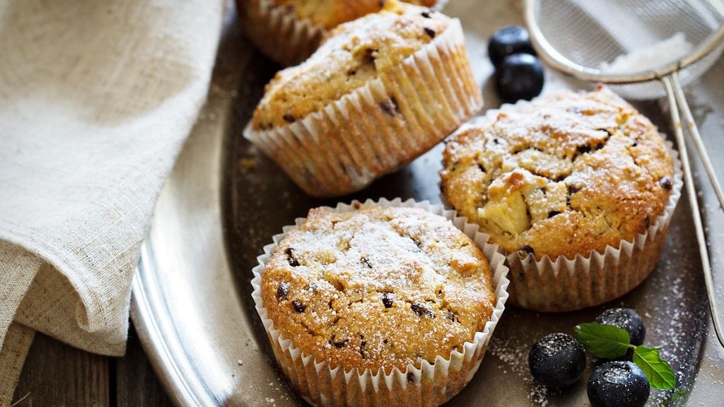 Gluteenittomat leivonnaiset kohoavat kauniiksi helpon vinkin avulla.