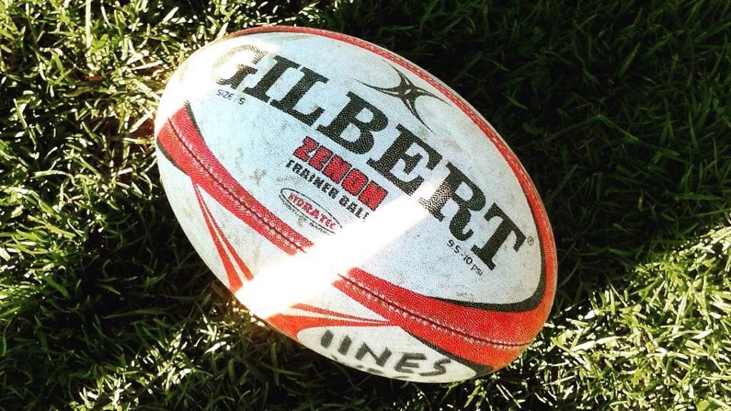 Toimitus testasi rugbytreenit (2)