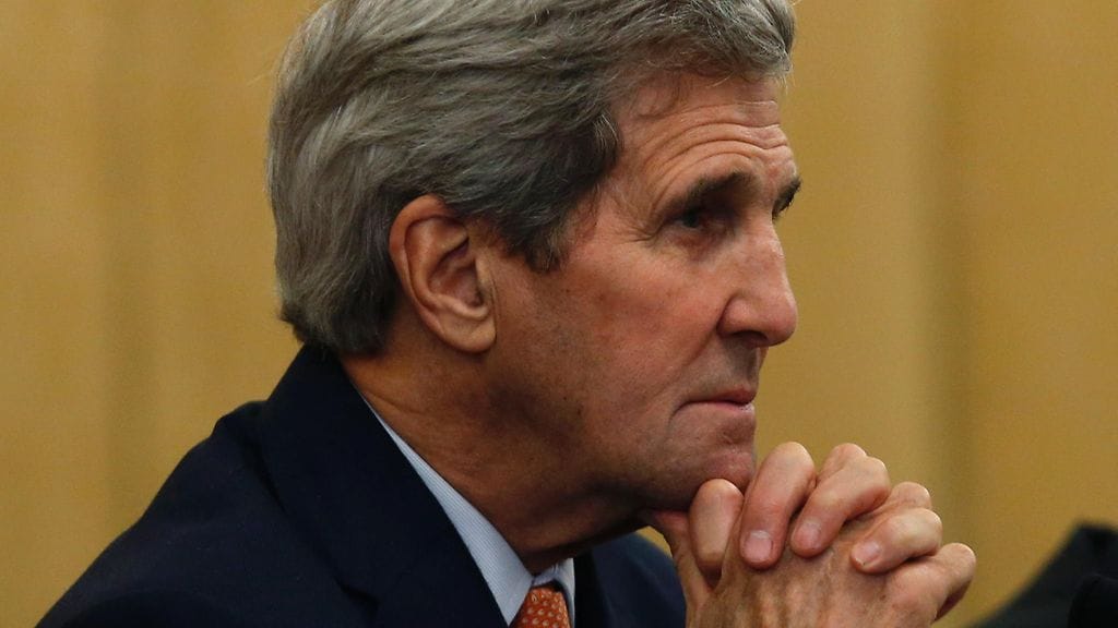 Yhdysvaltain ulkoministeri John Kerry toivoo, ettei pakotteiden alkuperäistä syytä unohdettaisi.