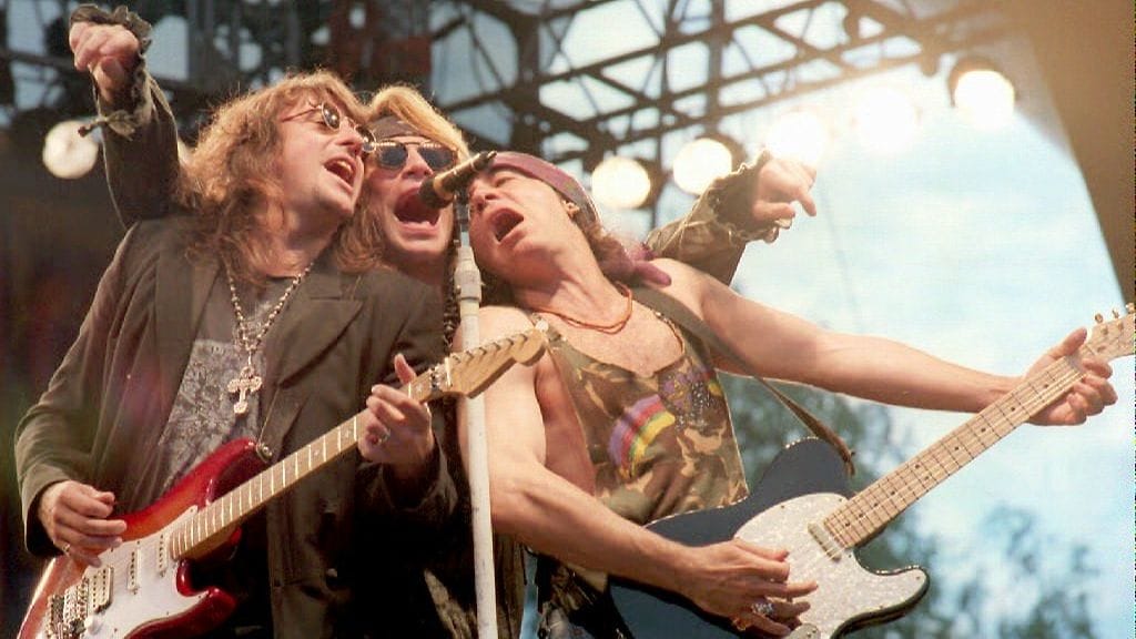 Bon Jovi Ruisrockissa, 1995. Bon Jovin ura voi edelleen oikein hyvin.