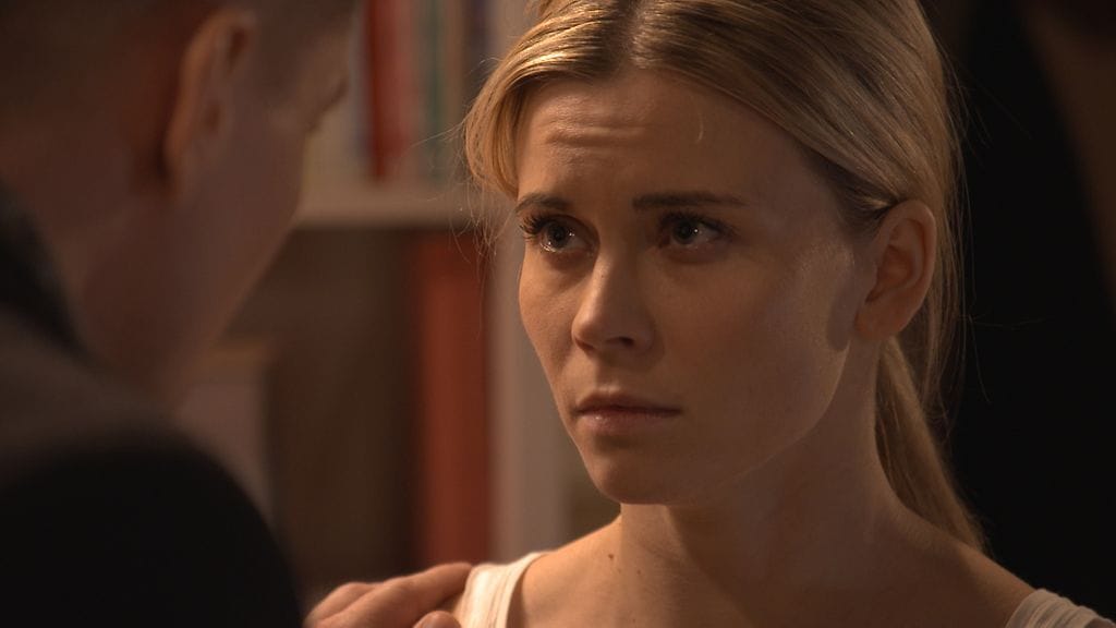 Salatut elämät - Eva (Tiia Elg).