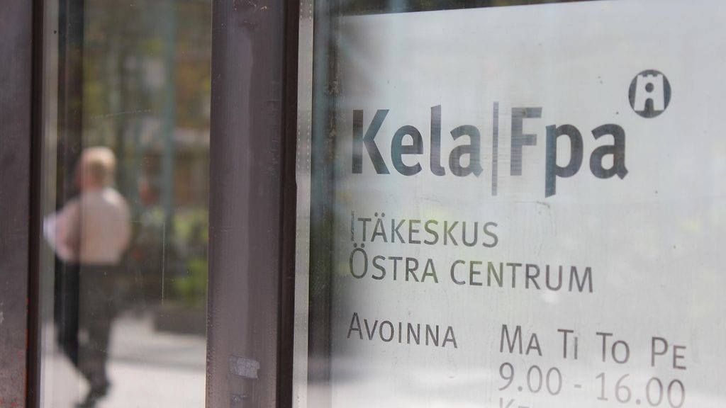 Hallitus yrittää suitsia asumistukimenoja.