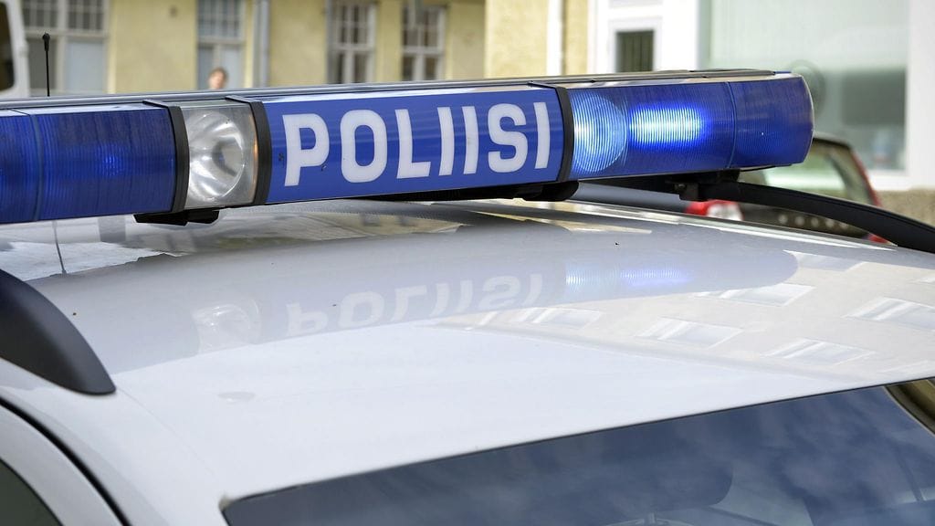 Auton kuljettajaa epäillään neljästä eri rikoksesta. Kuvituskuva.