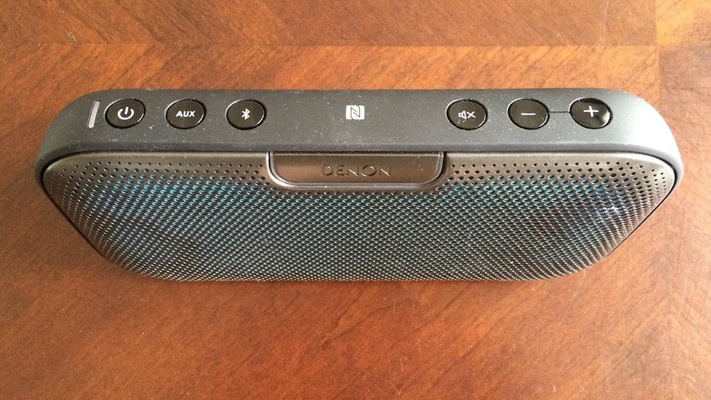 Denon Envaya -kannettava Bluetooth-kaiutin