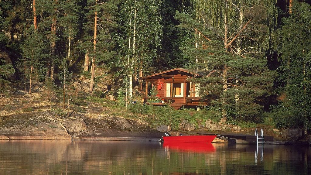 Kesämökki Saimaan Luonterilla.