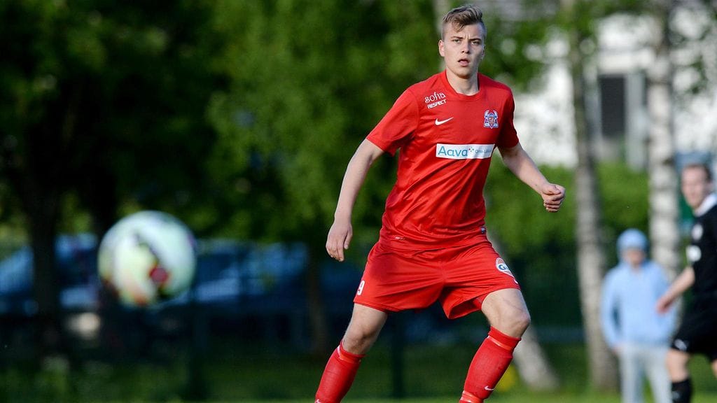 Joel Paatelainen vuosi sitten Viikinkien paidassa.