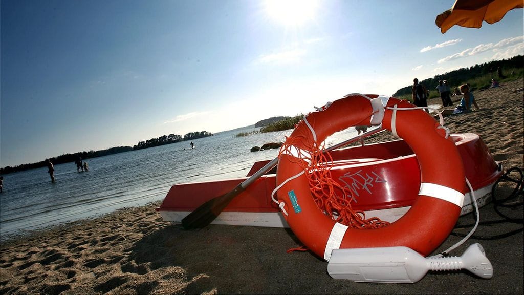 Paras hukkumisen ennaltaehkäisy on käyttää pelastusliivejä ja suunnata vesille selvänä.