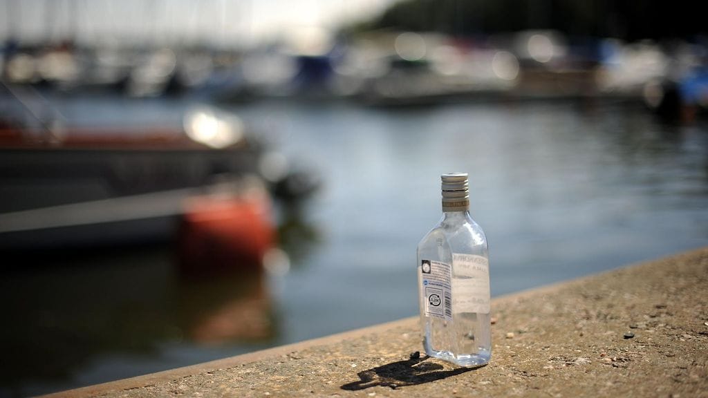 Kesäaikaisista hukkumisista jopa 60 prosenttia tapahtuu alkoholin vaikutuksen alaisena.