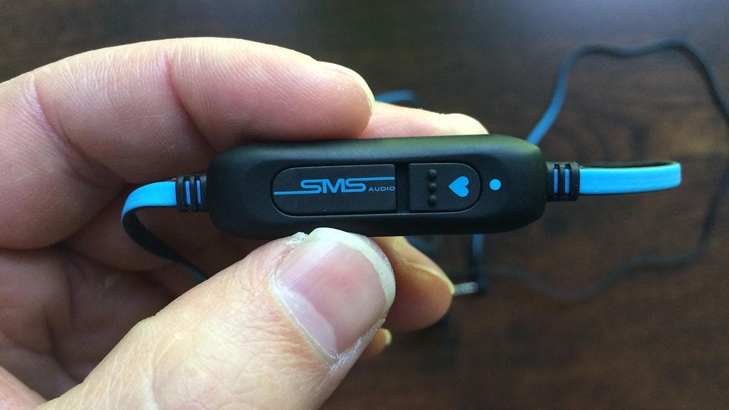 SMS BioSport urheilukuulokkeet sykemittauksella