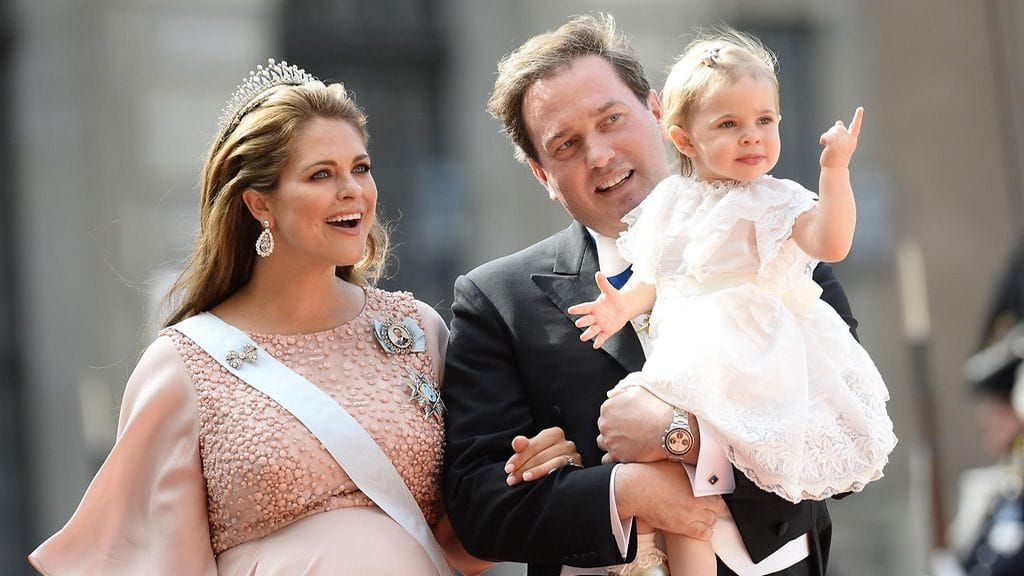 Madeleine, Chris ja Leonore osallistuivat Carl Philipin häihin lauantaina.