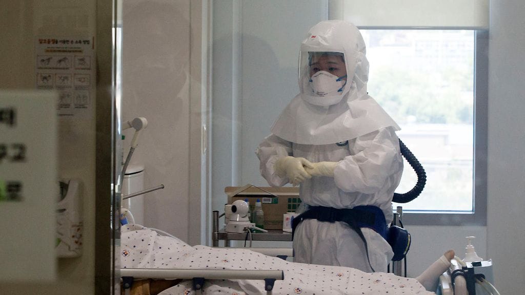 Slovakian mers-epäily on osoittautumassa vääräksi hälytykseksi. Kuvassa Mers-potilas sairaalassa Etelä-Koreassa.