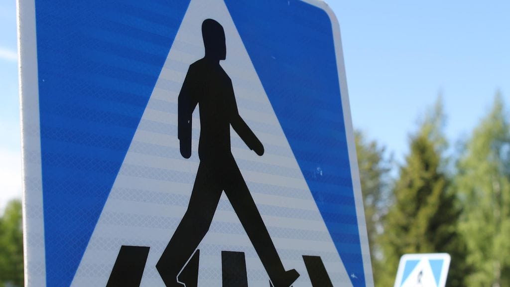 Liikennemerkkien hahmot ovat usein mieheksi tunnistettavia.