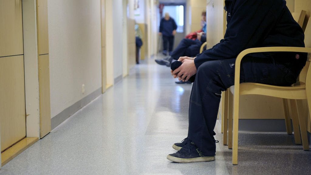 Omailmoituksen käyttö vähentäisi jonoja terveyskeskuksissa ja tartuntatautien leviämistä.