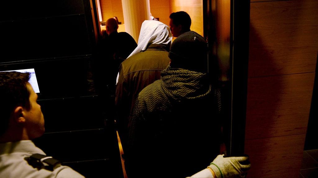 Tapanilan raiskauksen käsittely alkoi käräjäoikeudessa 4. toukokuuta 2015 suljetuin ovin. Tapauksen käsittely etenee korkeimpaan oikeuteen asti.